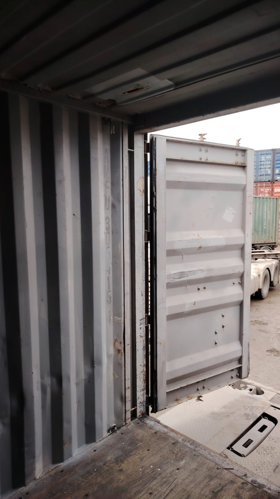 Морской контейнер AMFU3054154