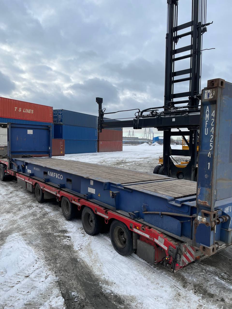 Морской контейнер AMFU4242541