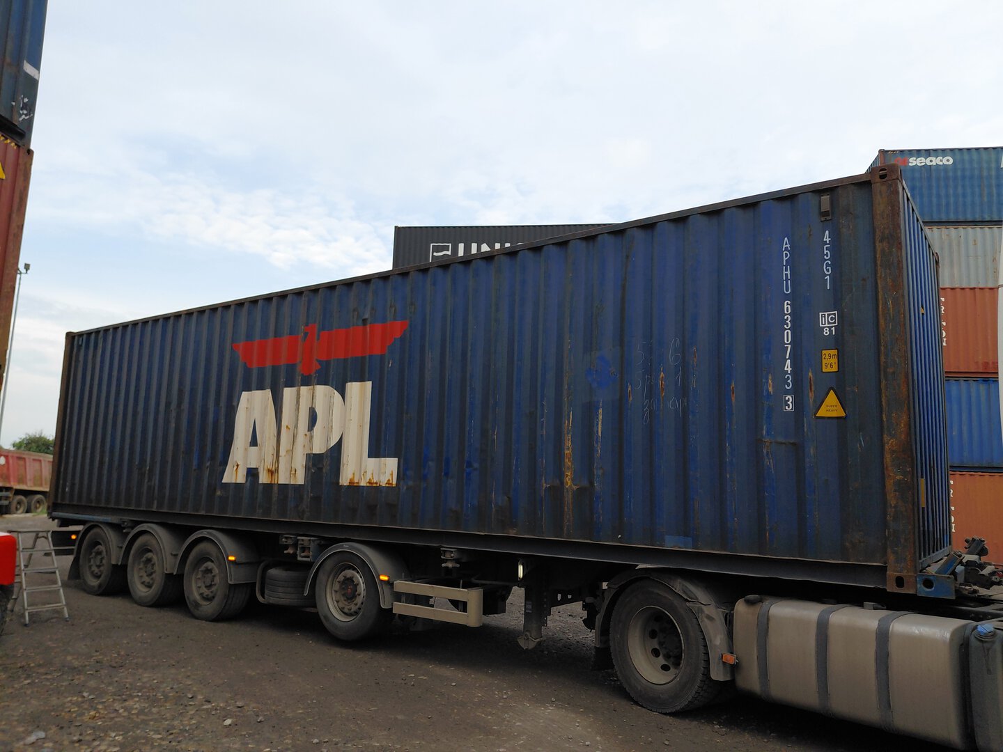Морской контейнер APHU6307433