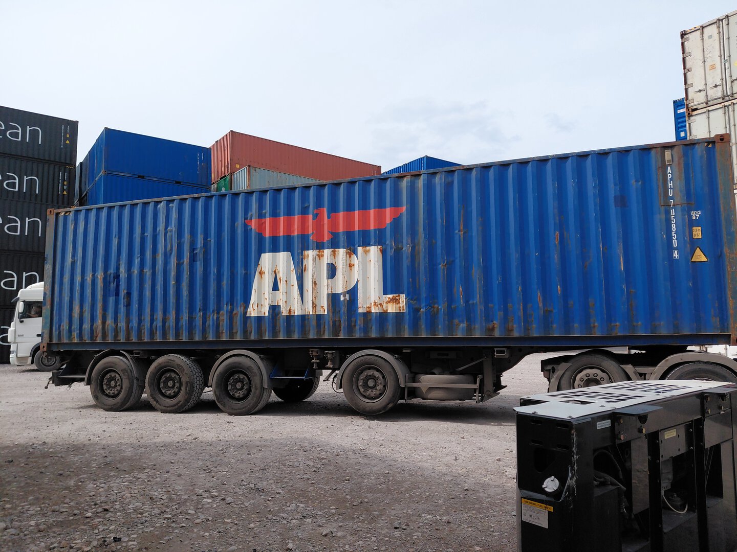 Морской контейнер APHU7058504