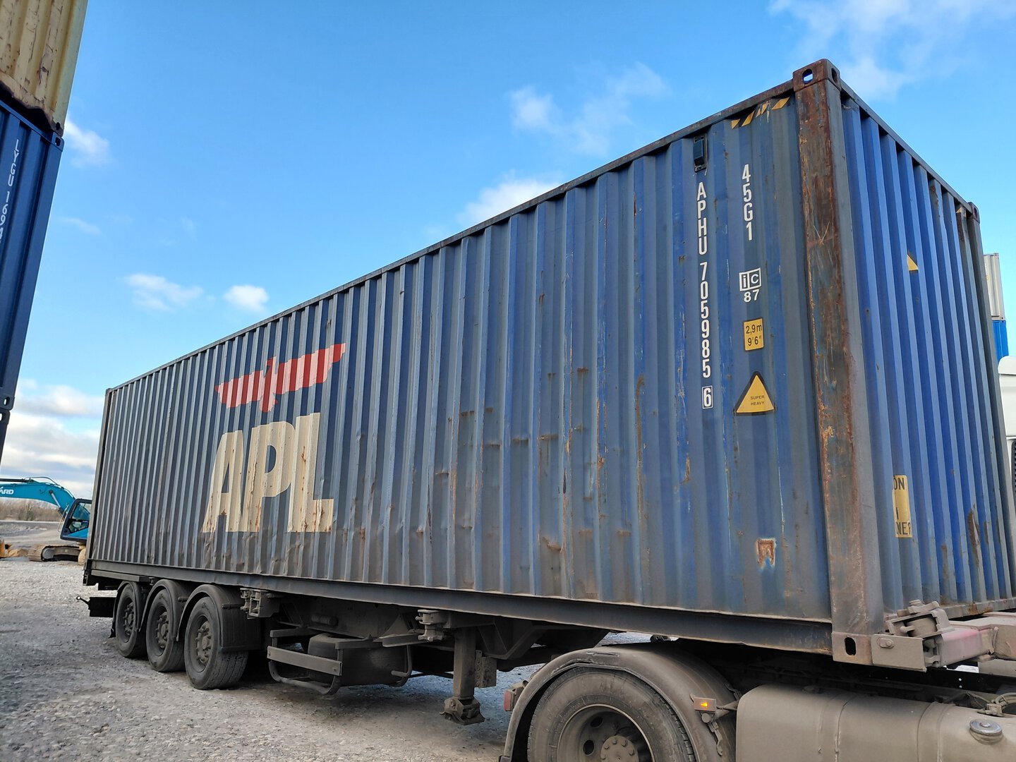 Морской контейнер APHU7059856