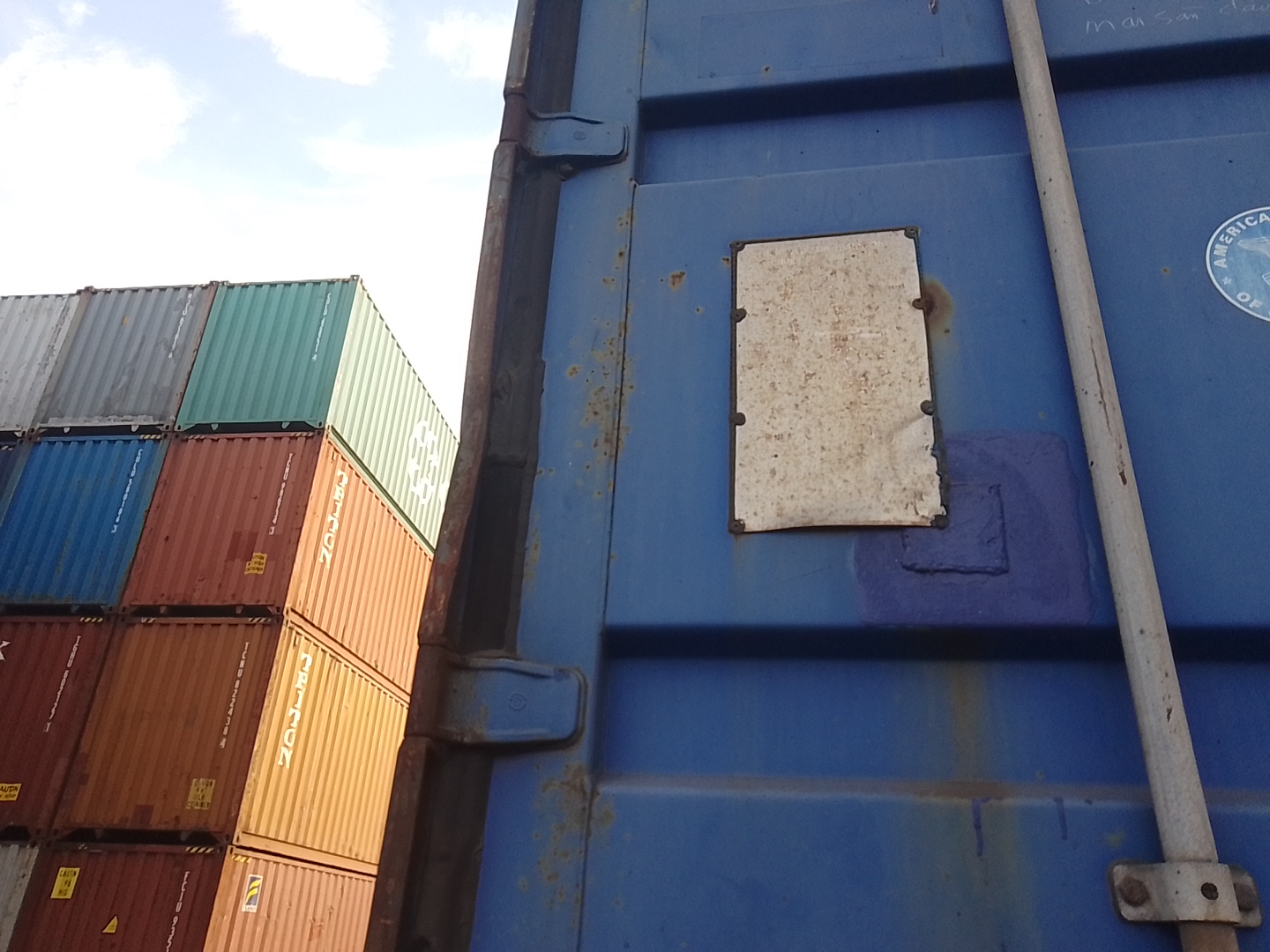 Морской контейнер APZU4325359