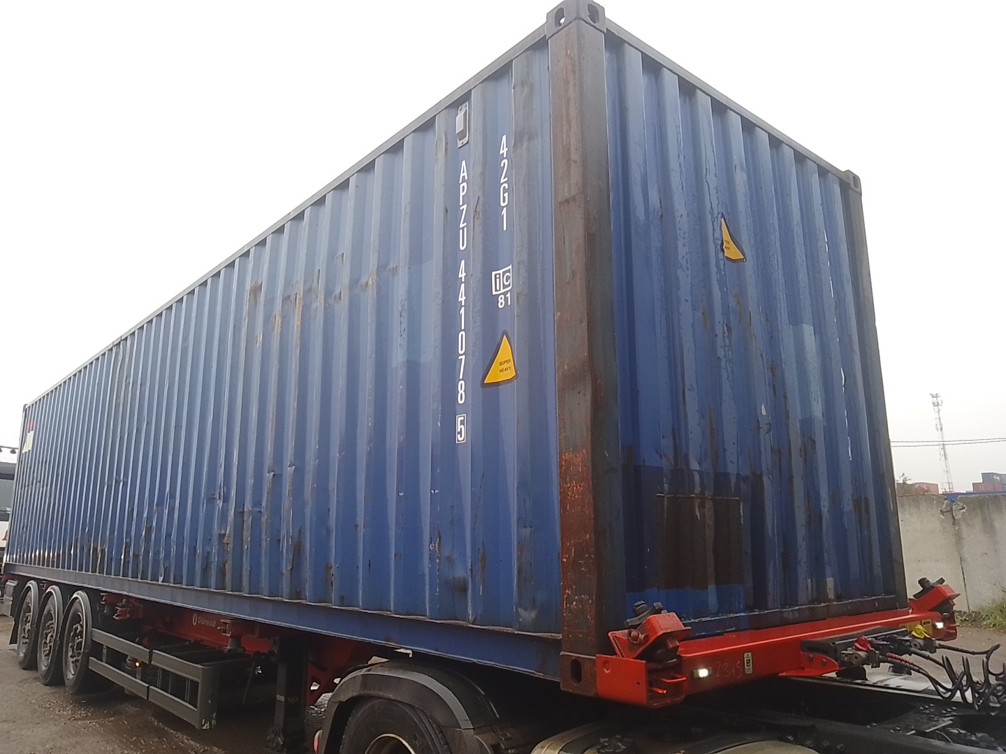 Морской контейнер APZU4410785