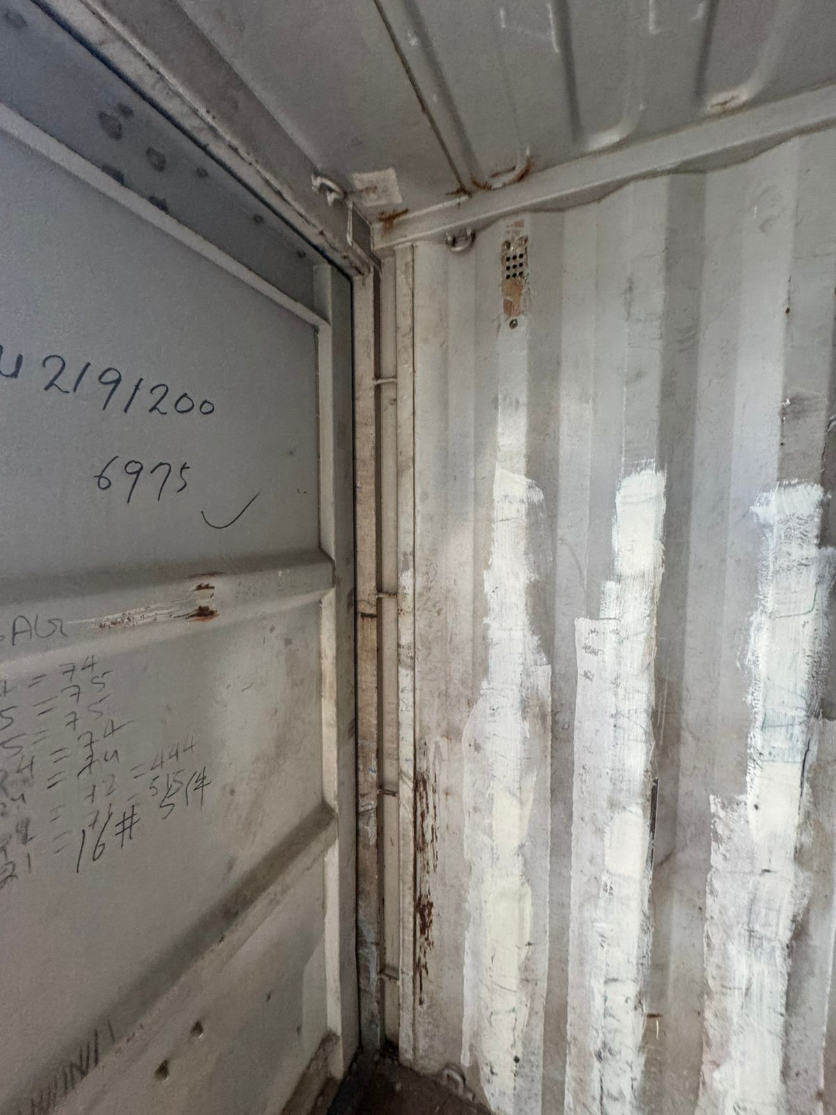 Морской контейнер AXIU2191200