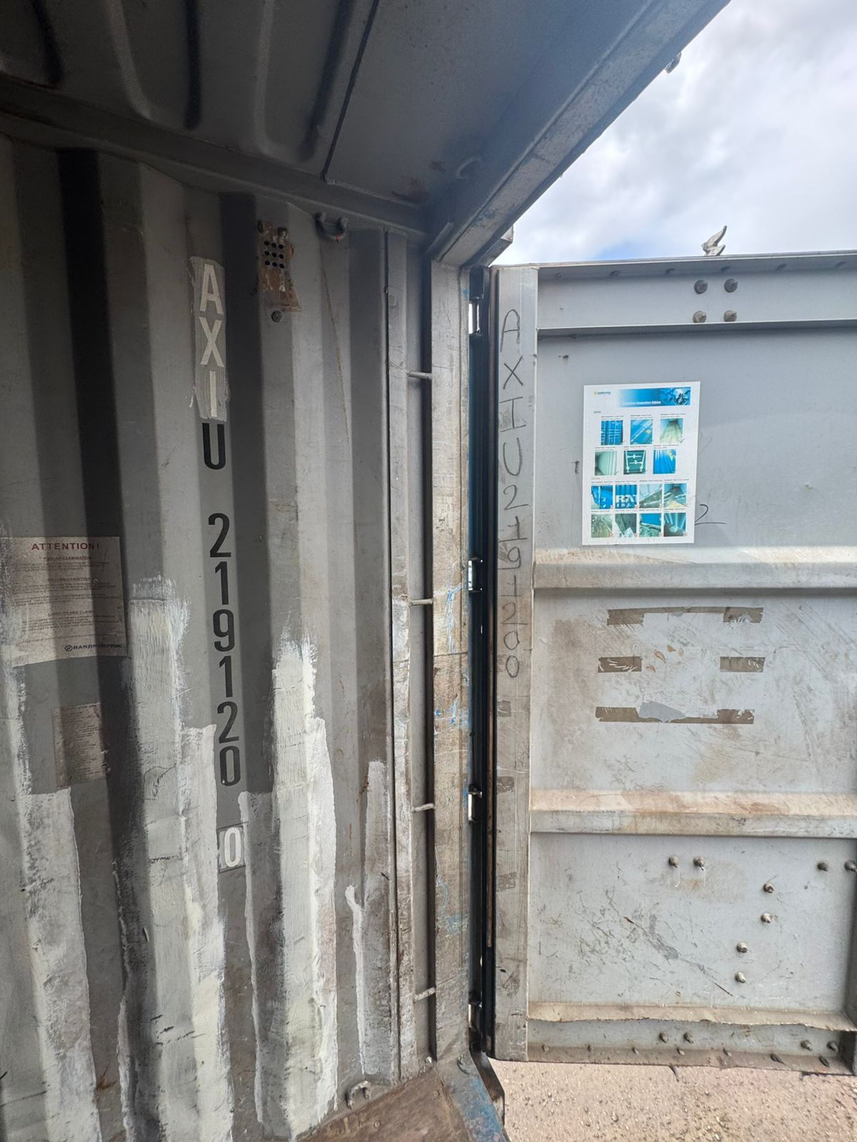 Морской контейнер AXIU2191200