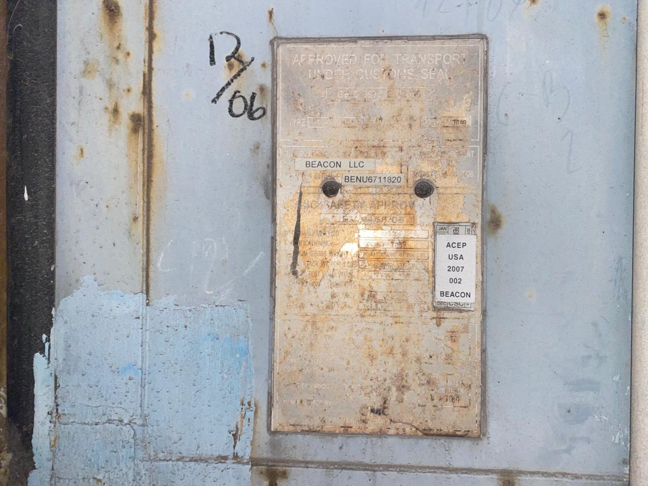 Морской контейнер BENU6711820