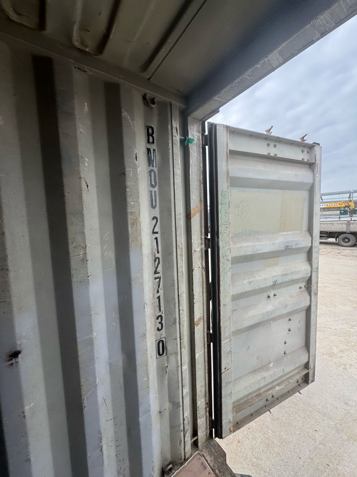 Морской контейнер BMOU2127130