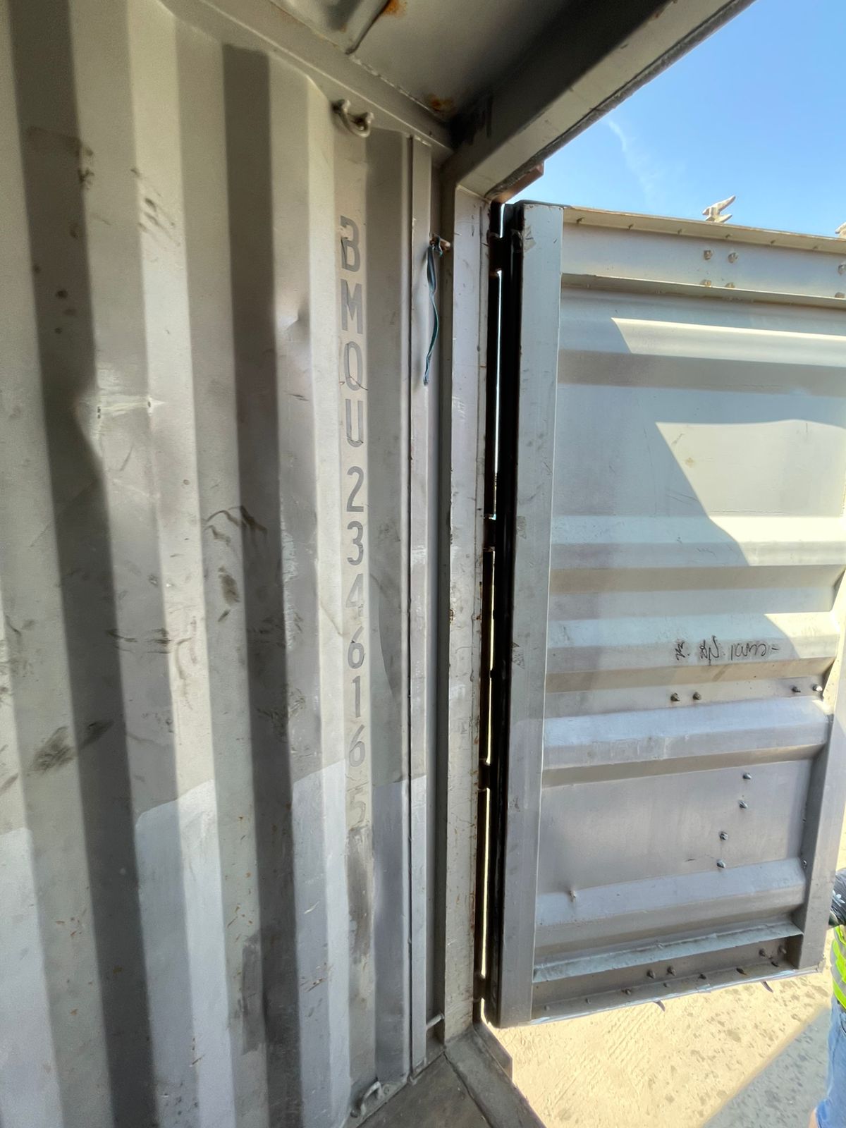 Морской контейнер BMOU2346165