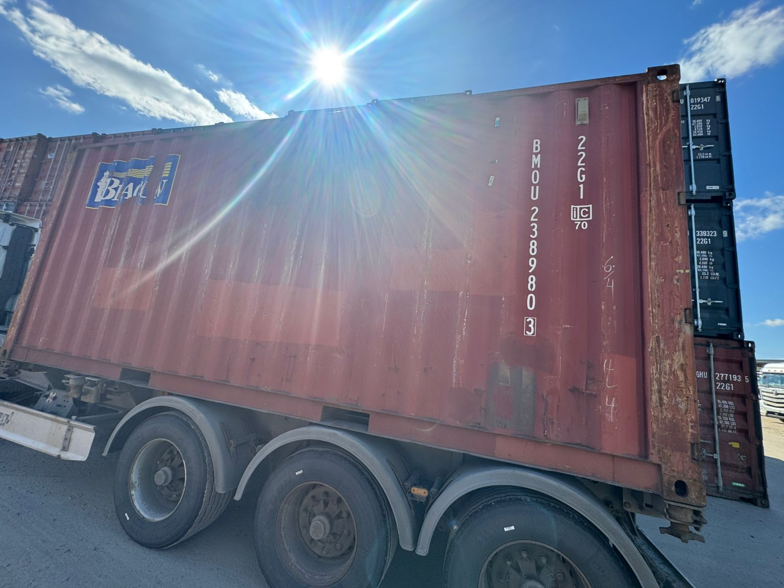 Морской контейнер BMOU2389803