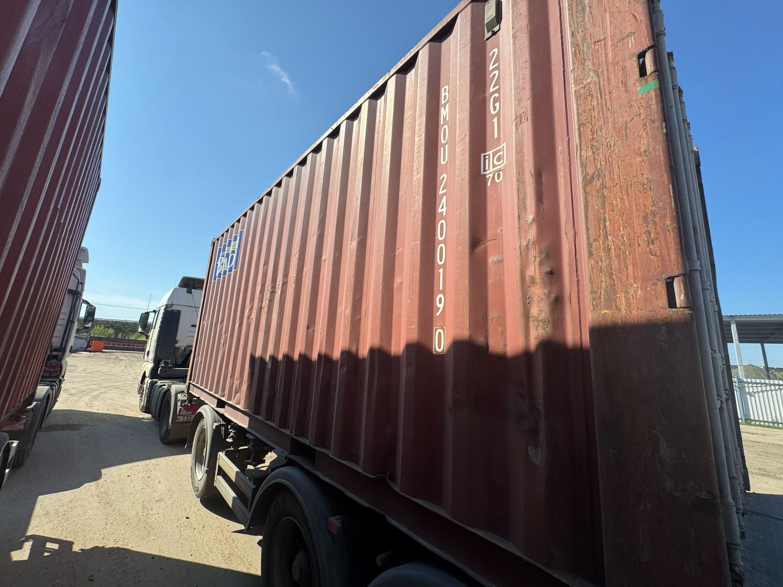 Морской контейнер BMOU2400190