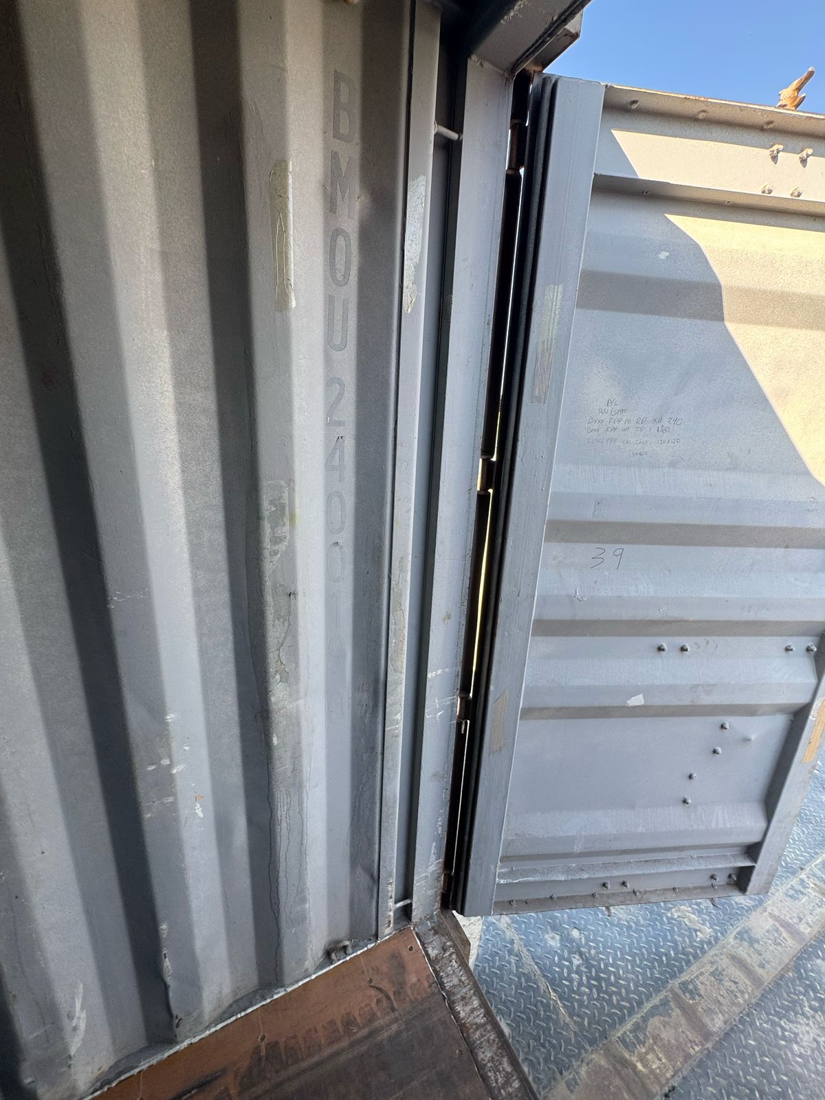 Морской контейнер BMOU2400190