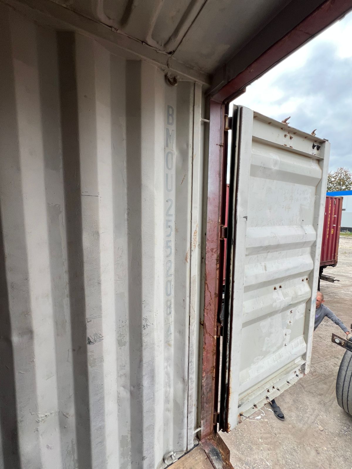 Морской контейнер BMOU2552084