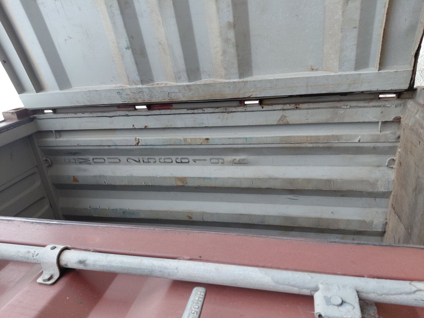 Морской контейнер BMOU2566196