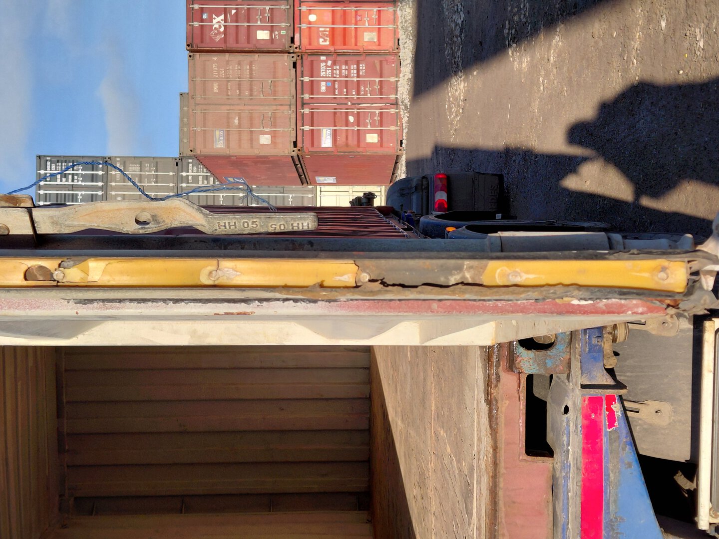 Морской контейнер BMOU2569148