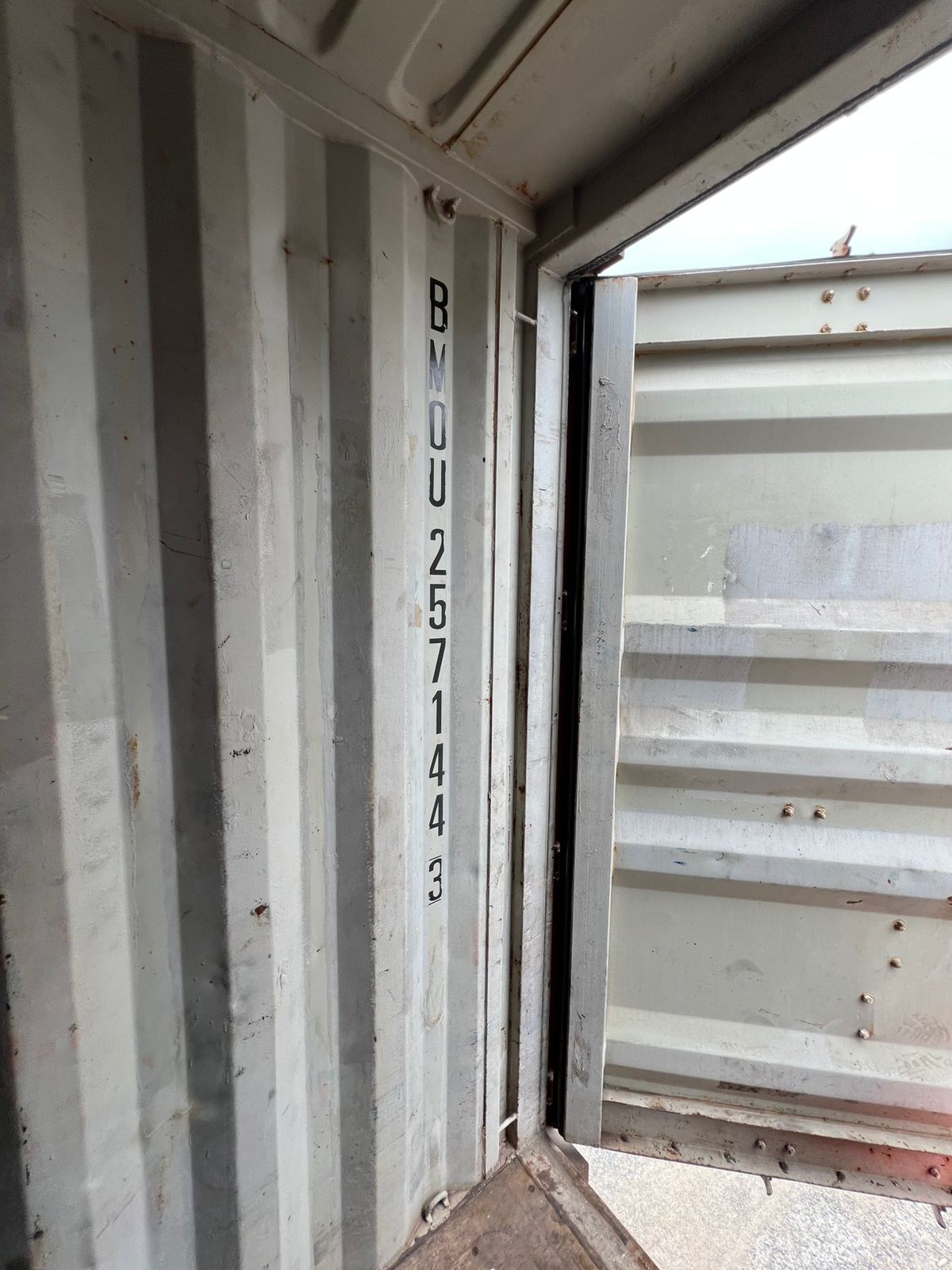 Морской контейнер BMOU2571443