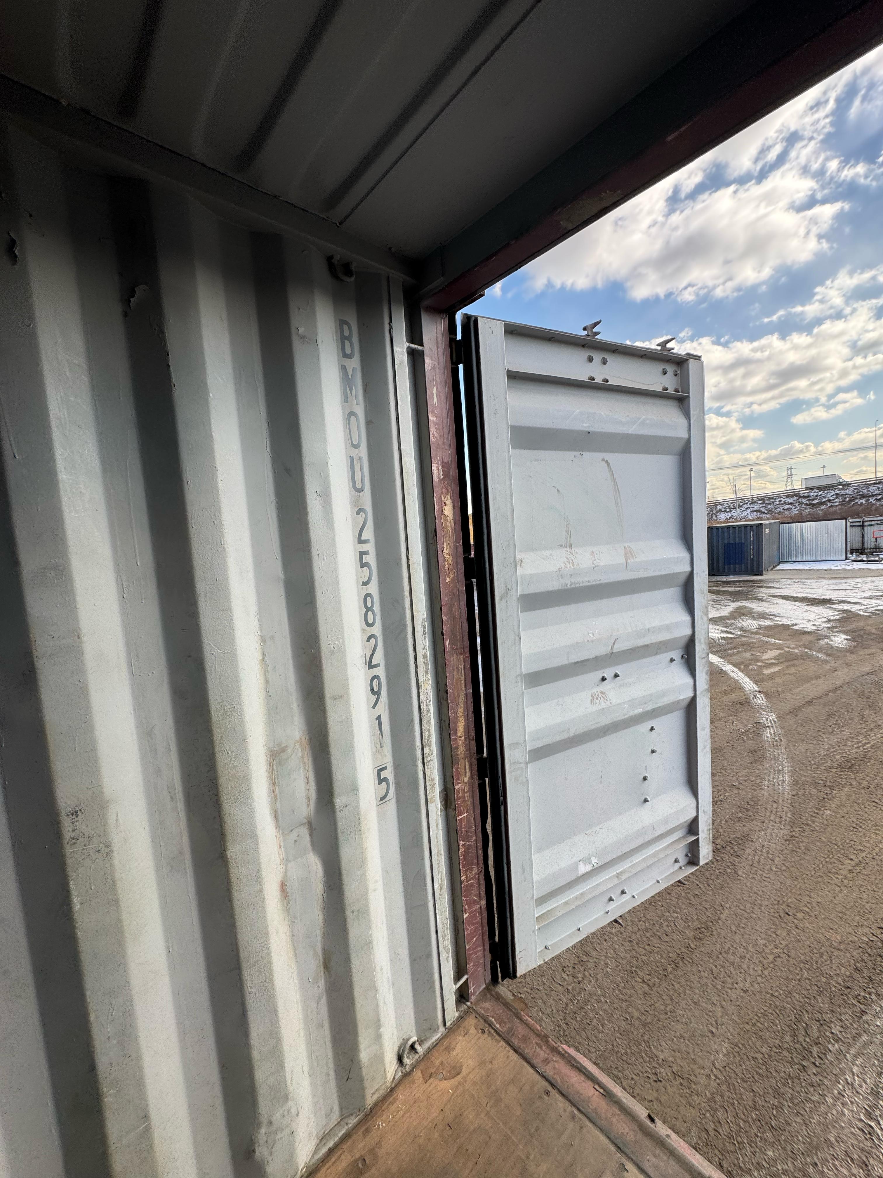 Морской контейнер BMOU2582915