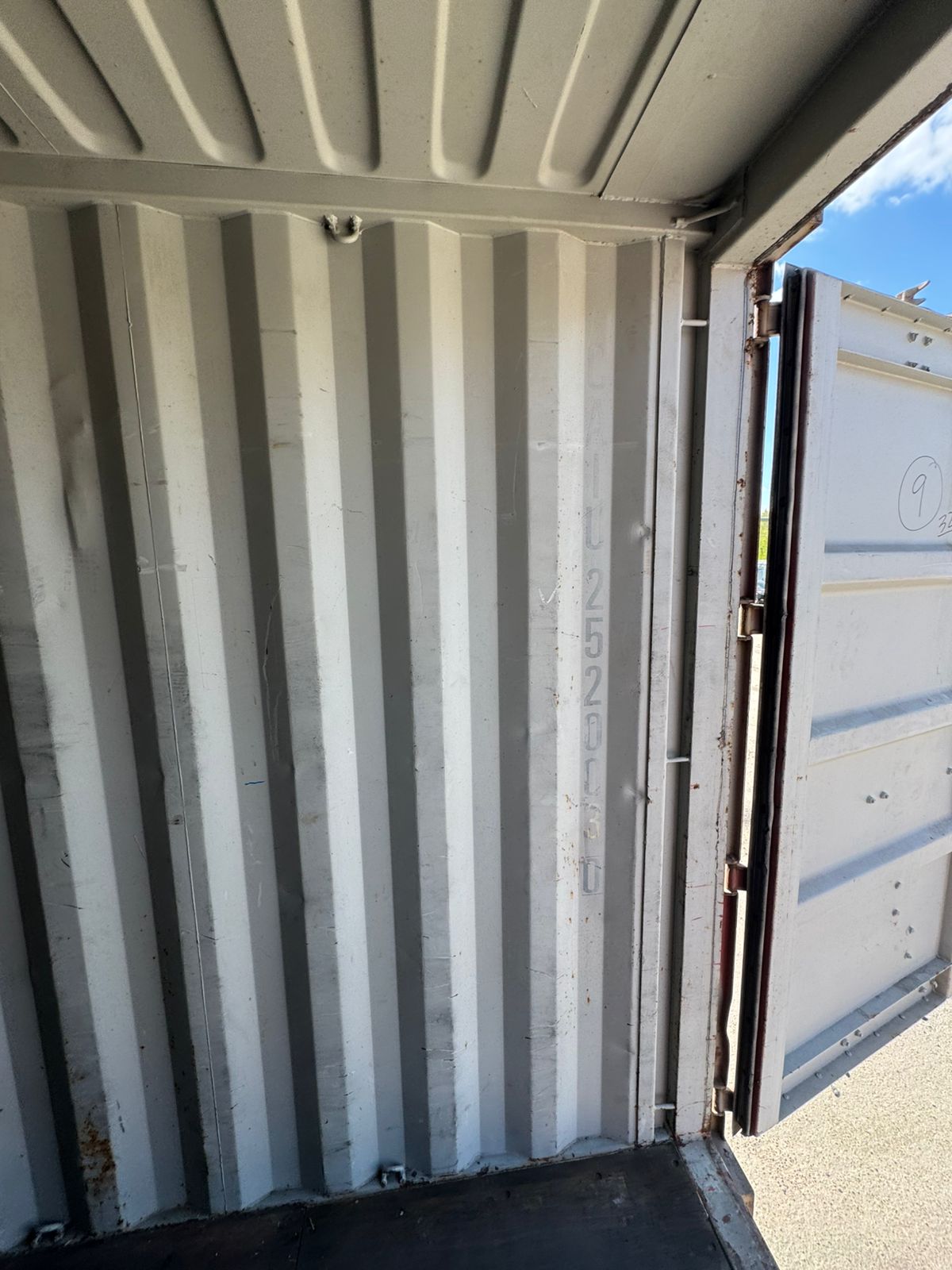 Морской контейнер CAIU2520030