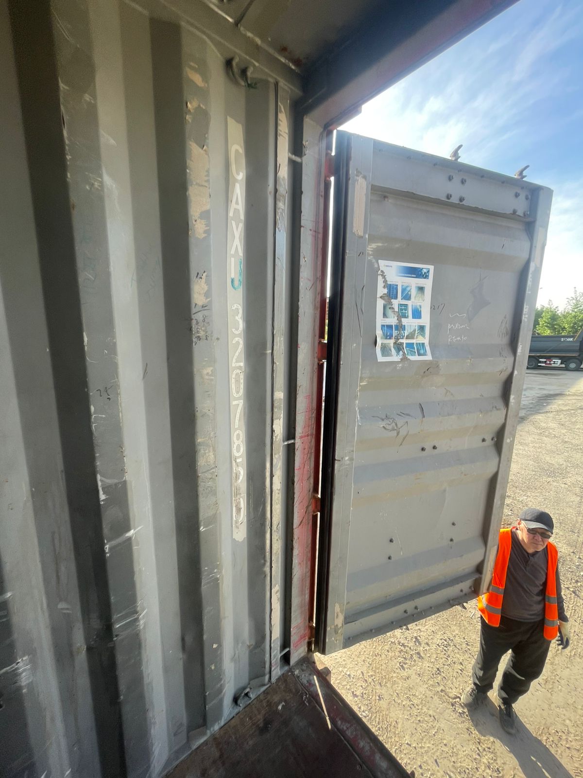 Морской контейнер CAXU3207850