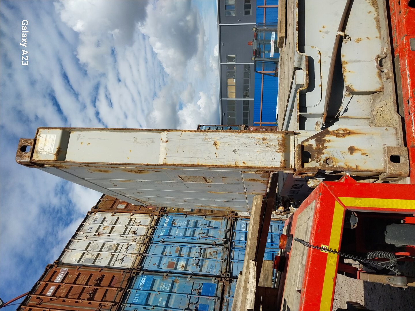 Морской контейнер CBHU9405911