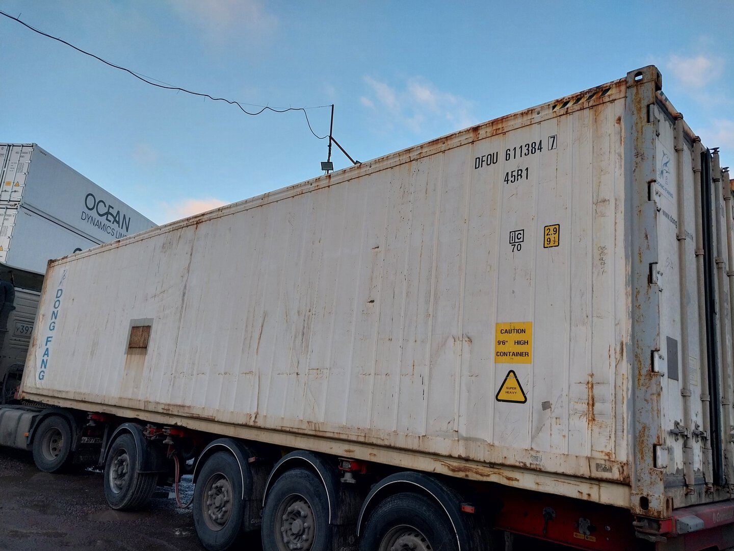 Морской контейнер DFOU6113847