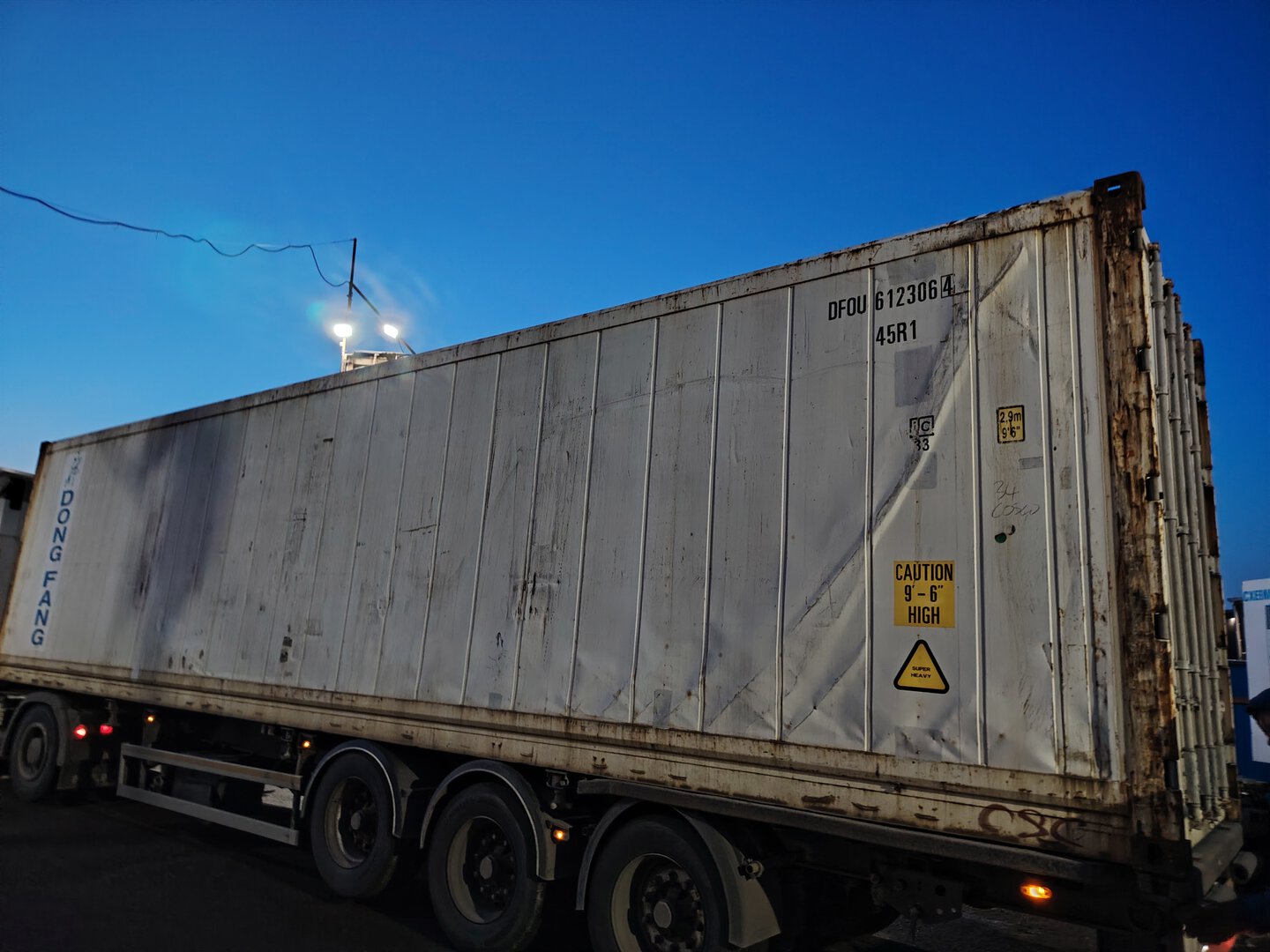Морской контейнер DFOU6123064