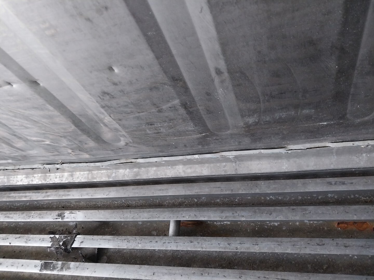 Морской контейнер DFOU6124203