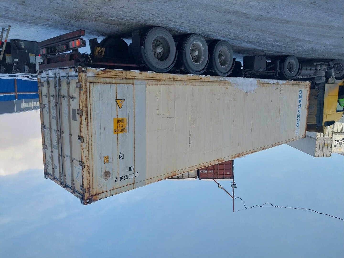 Морской контейнер DFOU6127202