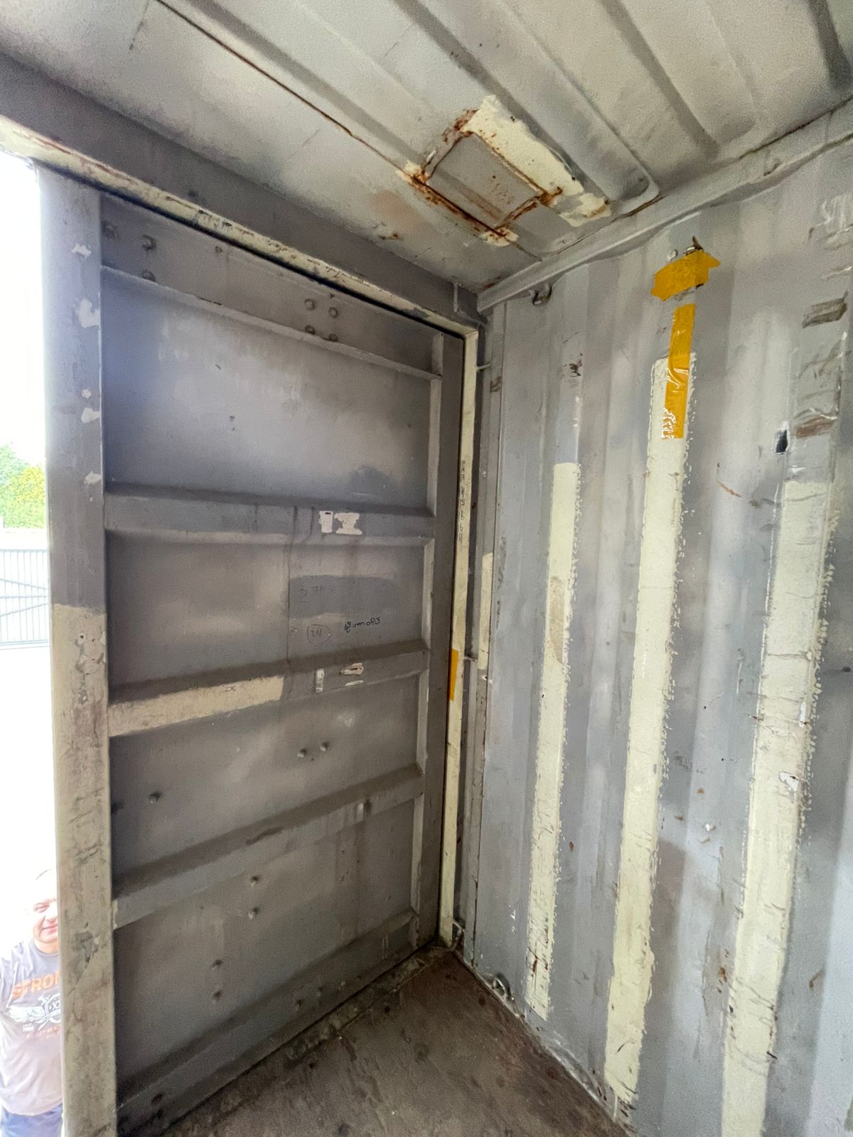 Морской контейнер DFSU2017217