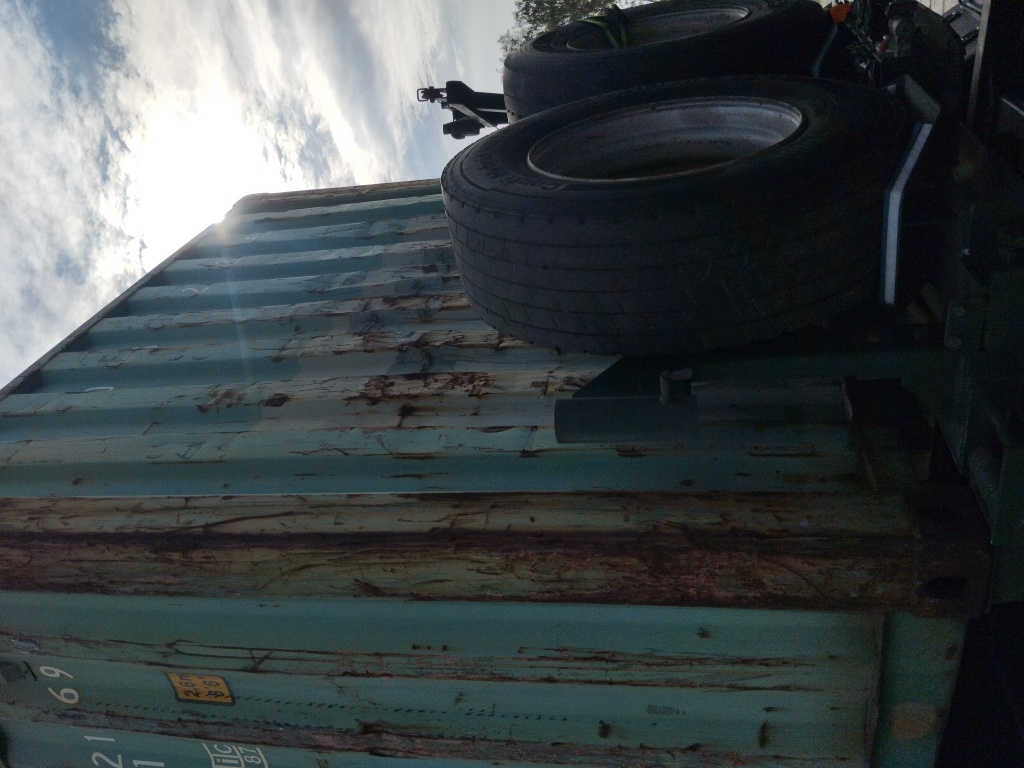 Морской контейнер DFSU2121690