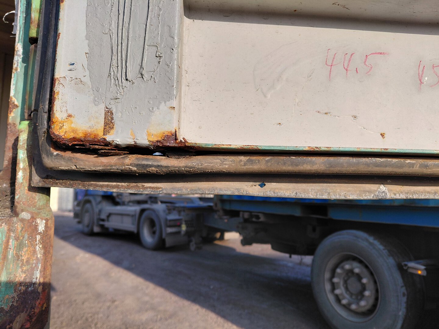 Морской контейнер DFSU2815433