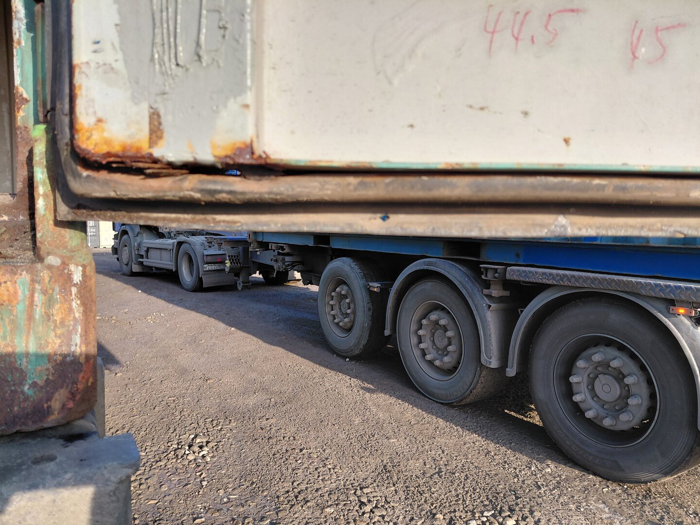 Морской контейнер DFSU2815433