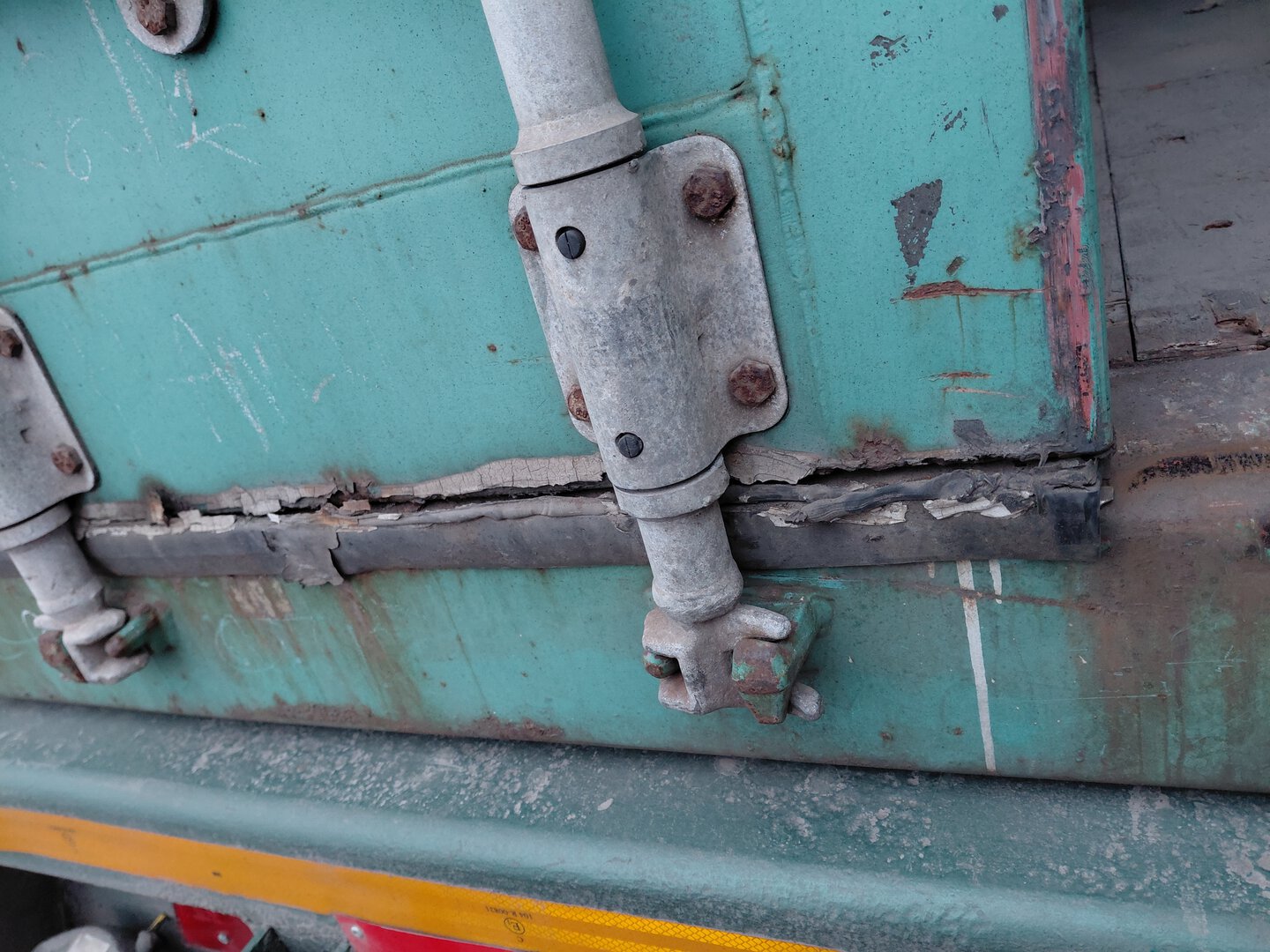 Морской контейнер DFSU2837113