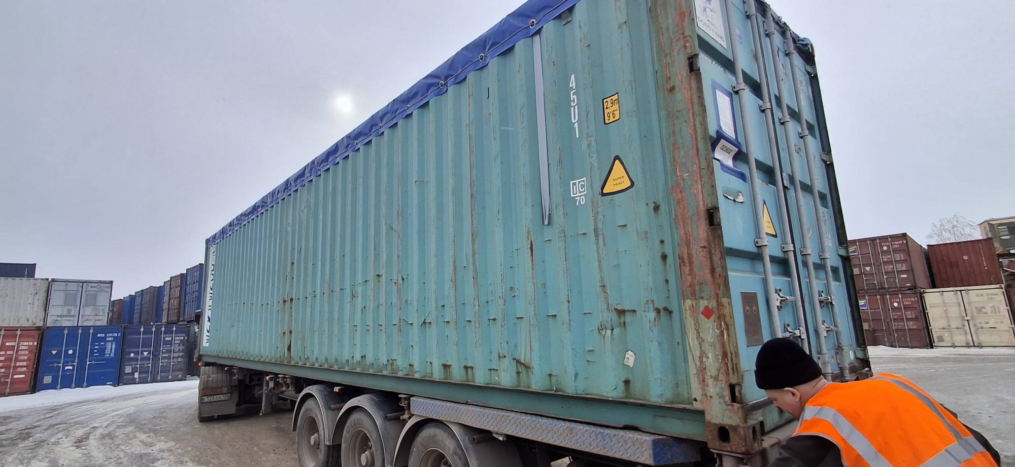 Морской контейнер DFSU6650814