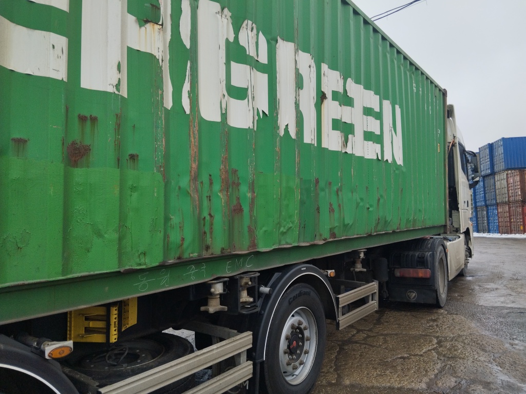 Морской контейнер EGHU1023955