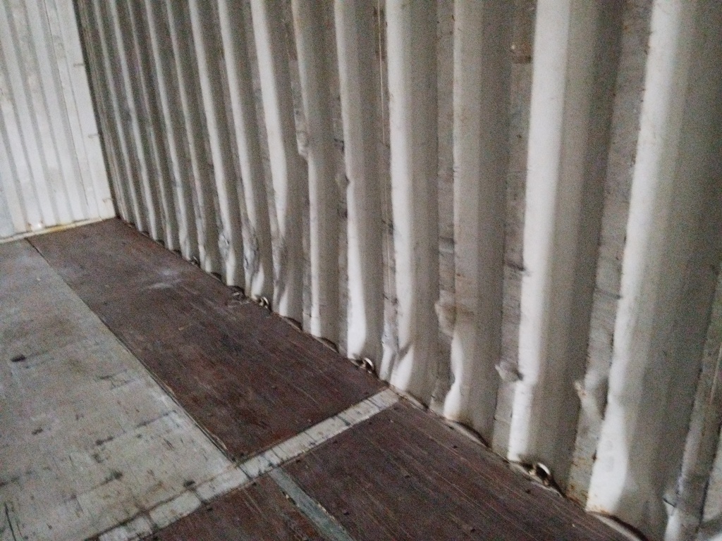 Морской контейнер EGHU1023955