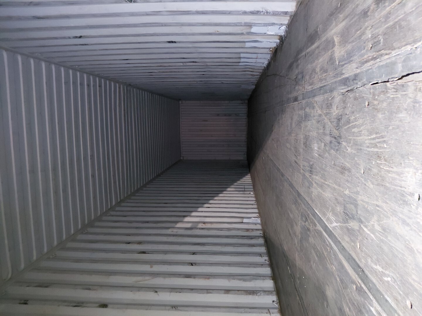 Морской контейнер EMCU9744459