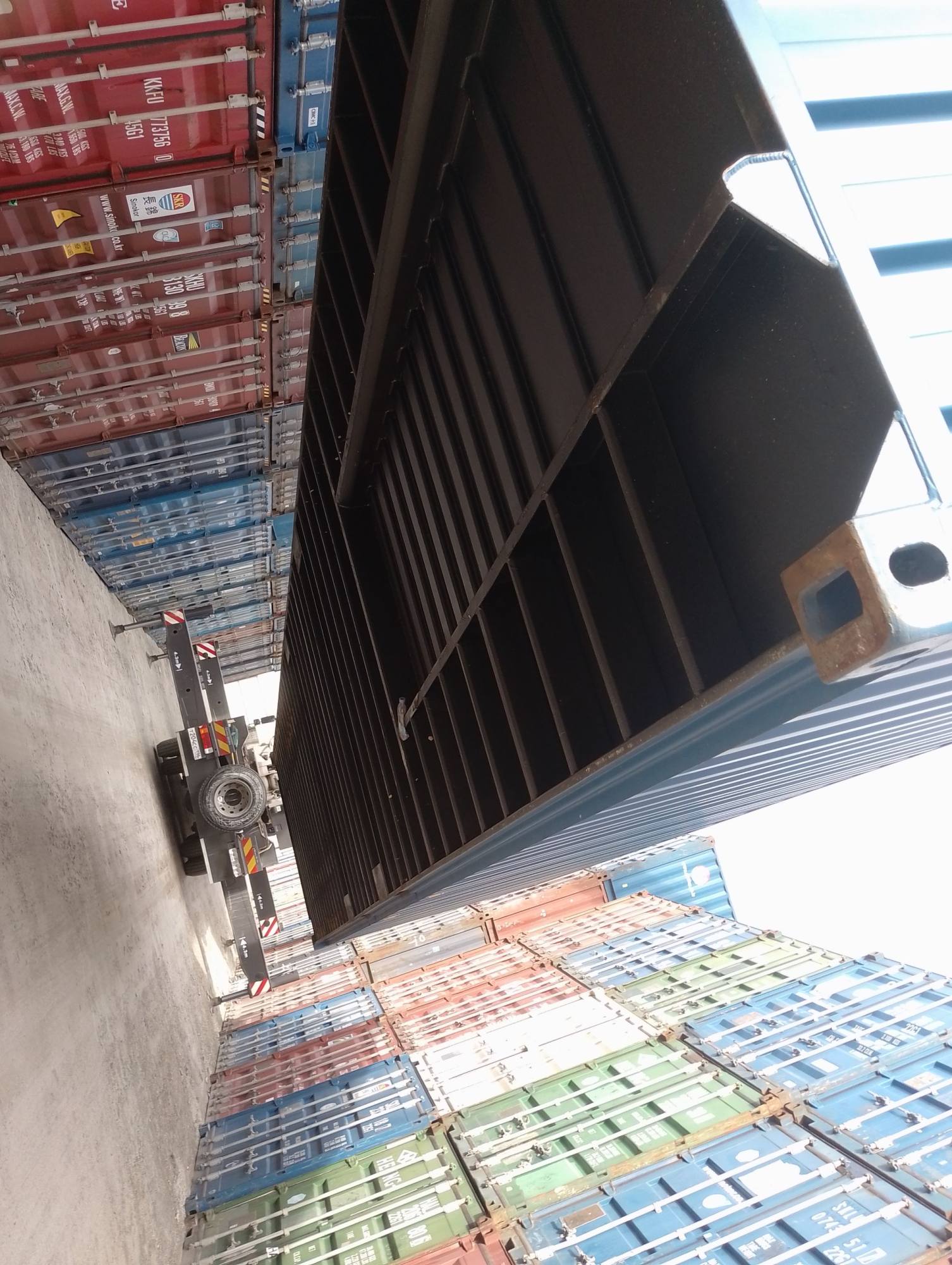 Морской контейнер FWRU0351402