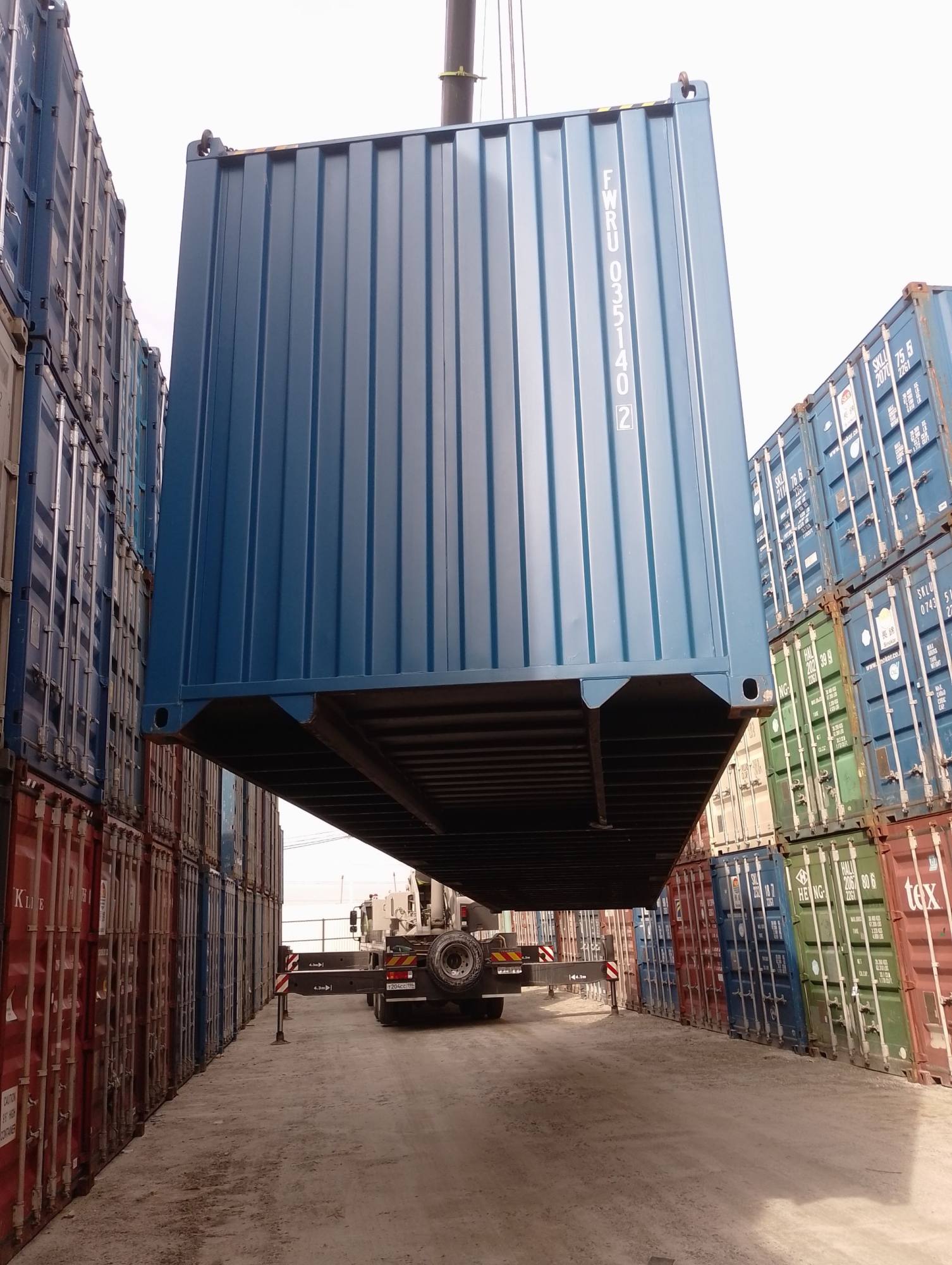 Морской контейнер FWRU0351402