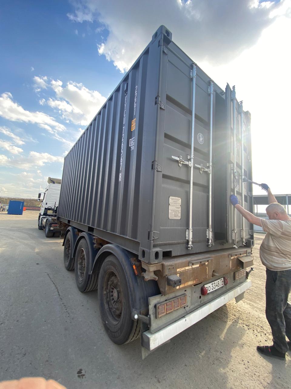 Морской контейнер FYCU7265678