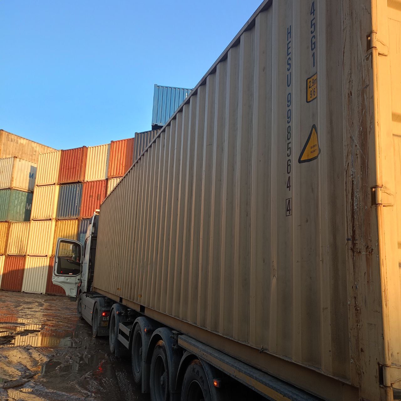 Морской контейнер HESU9985644