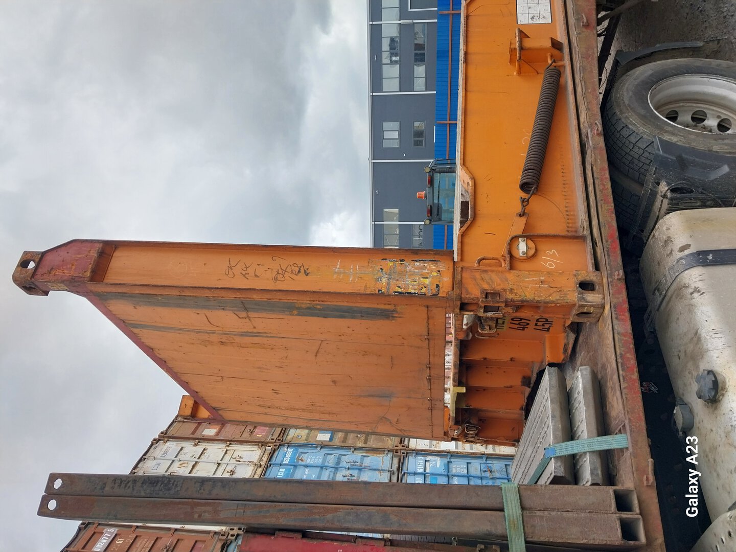 Морской контейнер HLXU4693501