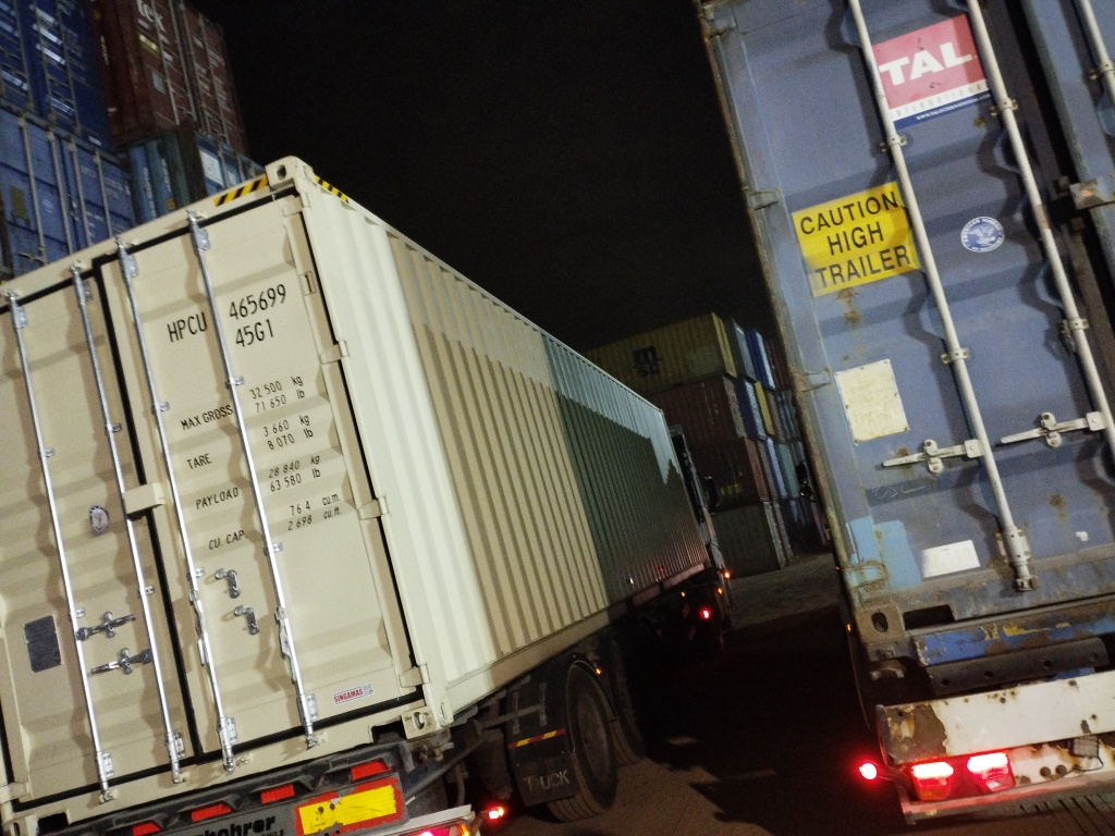 Морской контейнер HPCU4656991