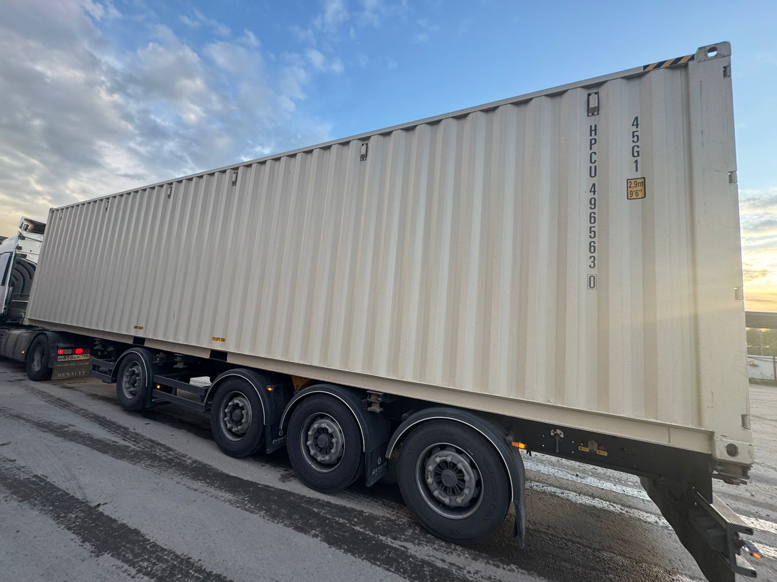 Морской контейнер HPCU4965630
