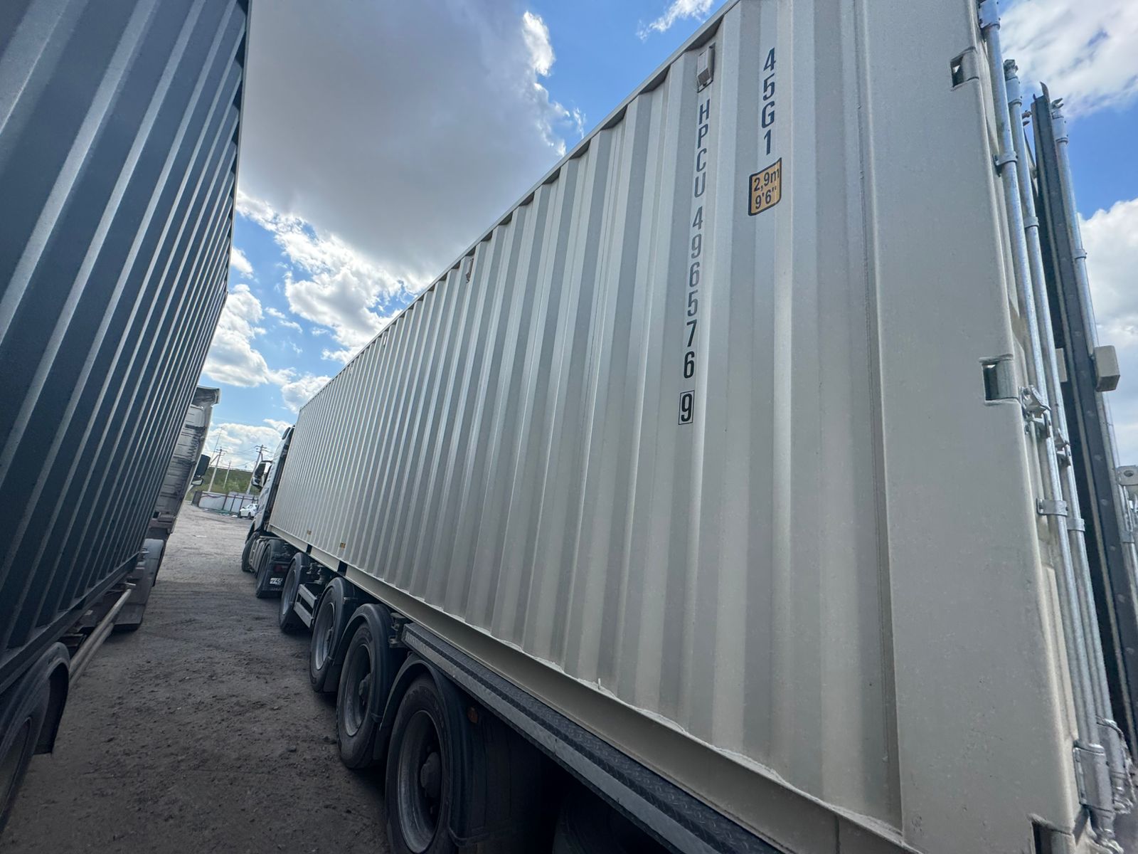 Морской контейнер HPCU4965769