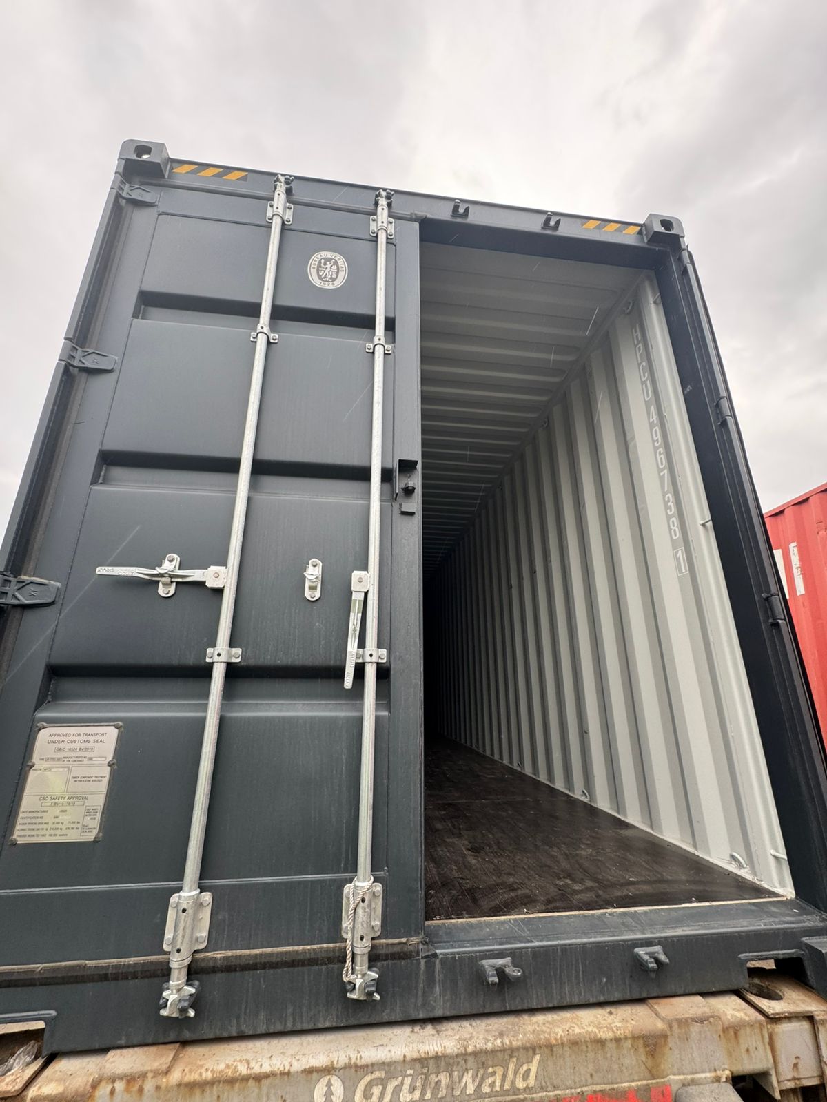 Морской контейнер HPCU4967381