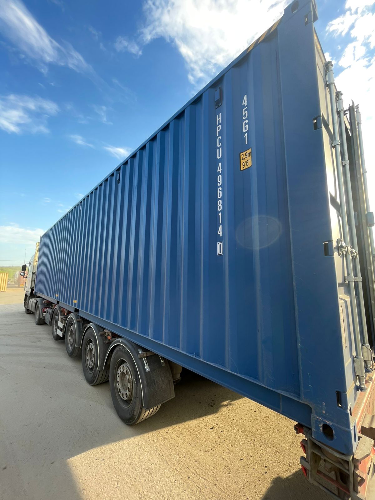 Морской контейнер HPCU4968140
