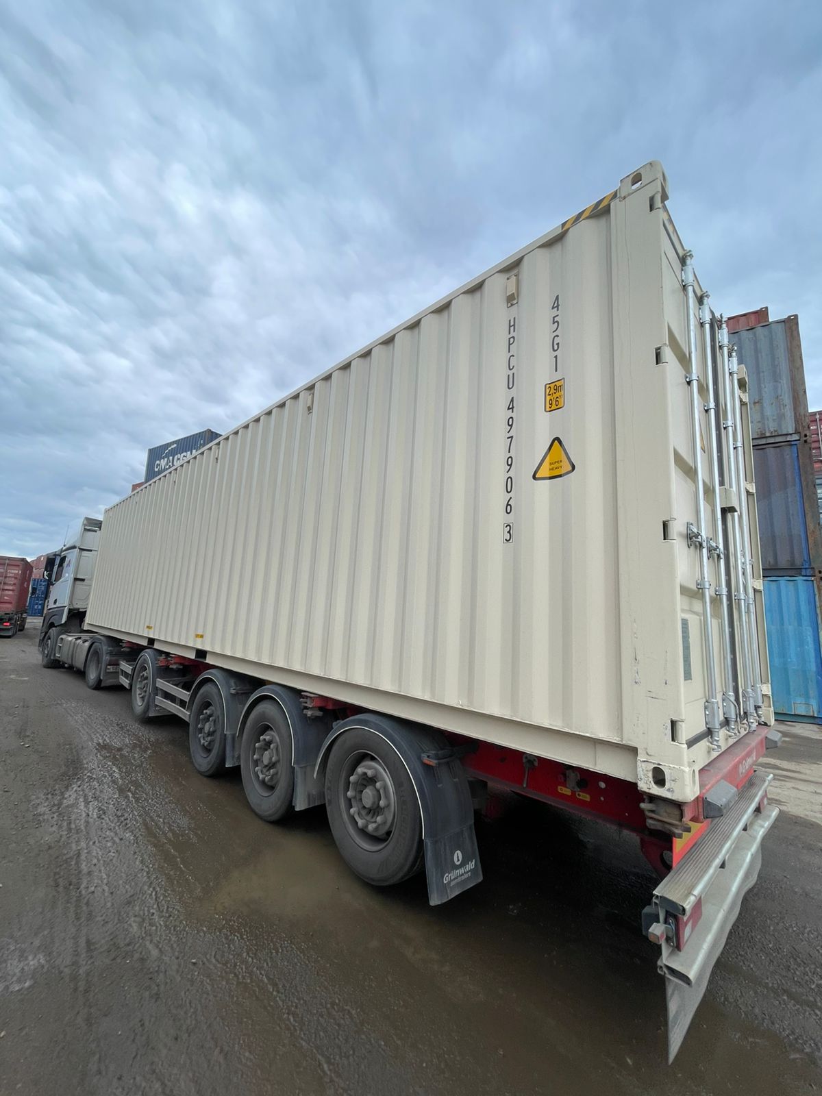 Морской контейнер HPCU4979063