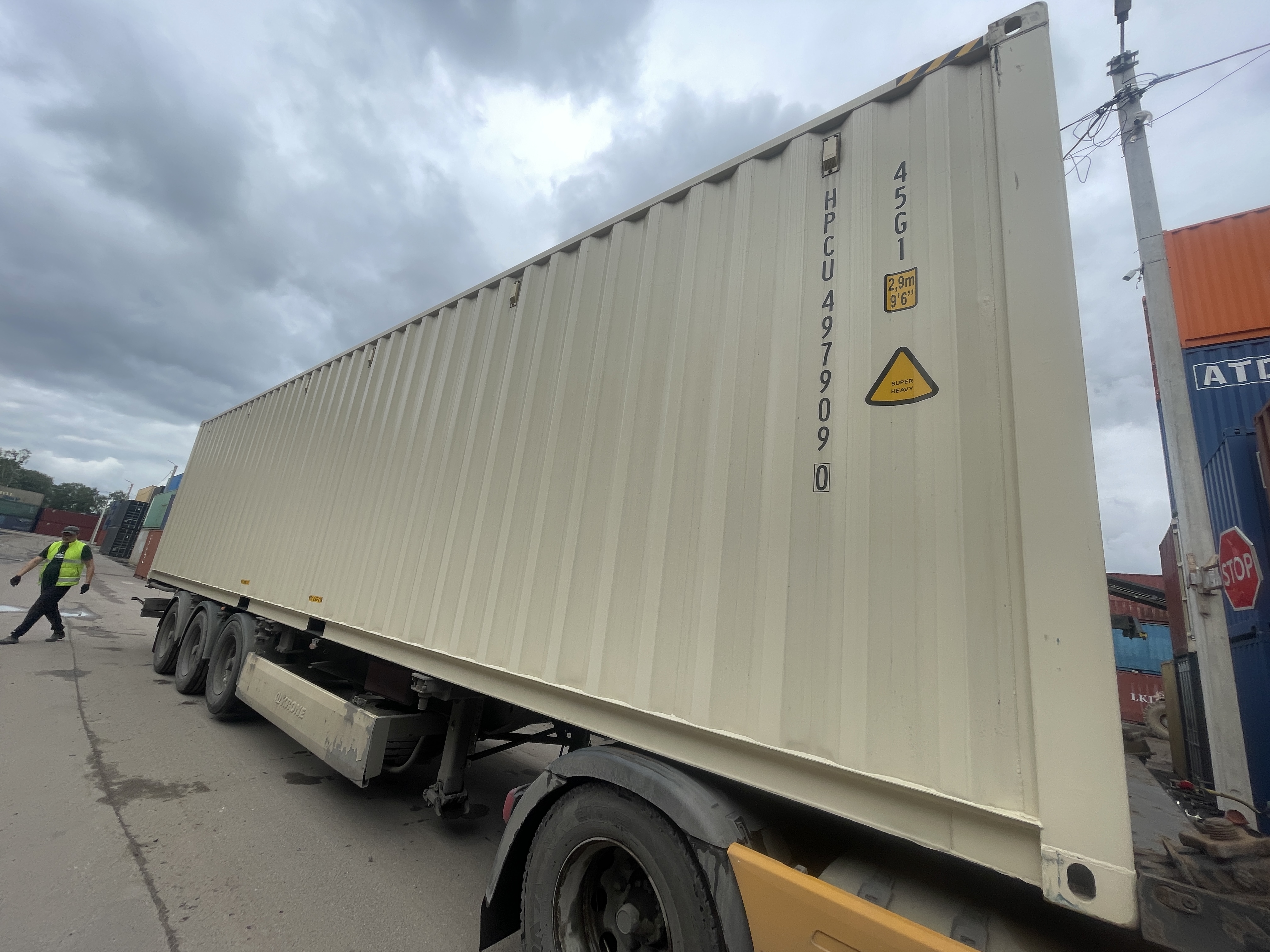 Морской контейнер HPCU4979090