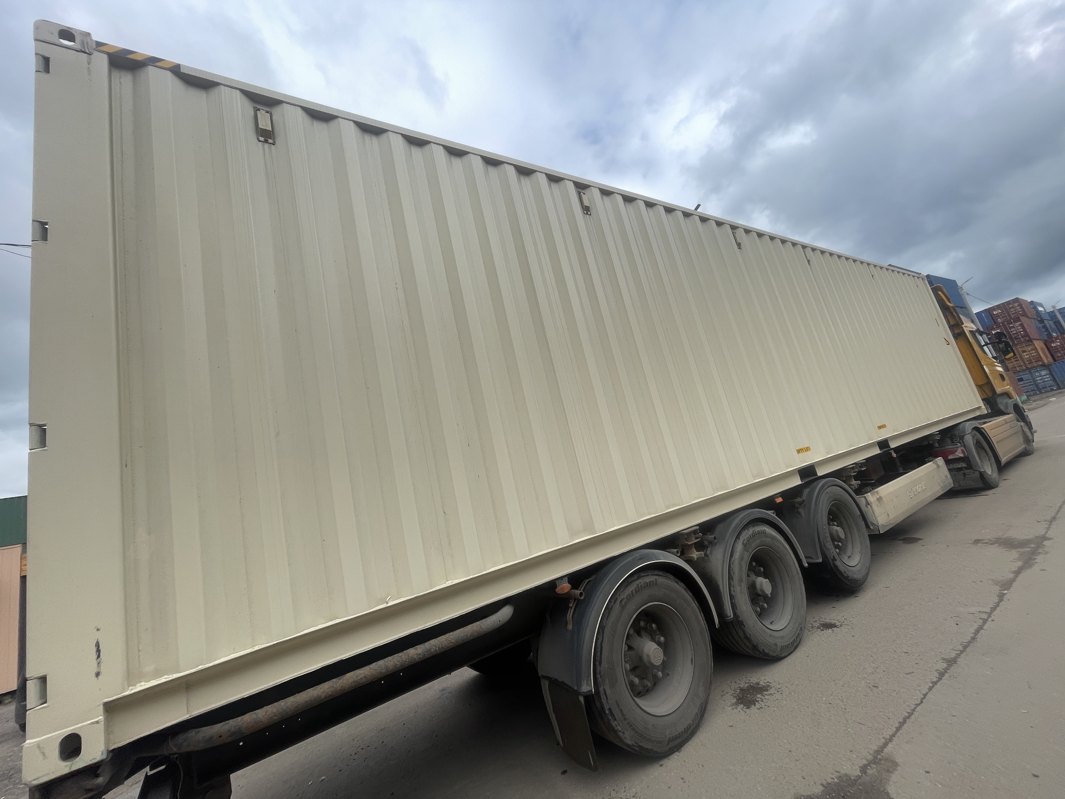 Морской контейнер HPCU4979090