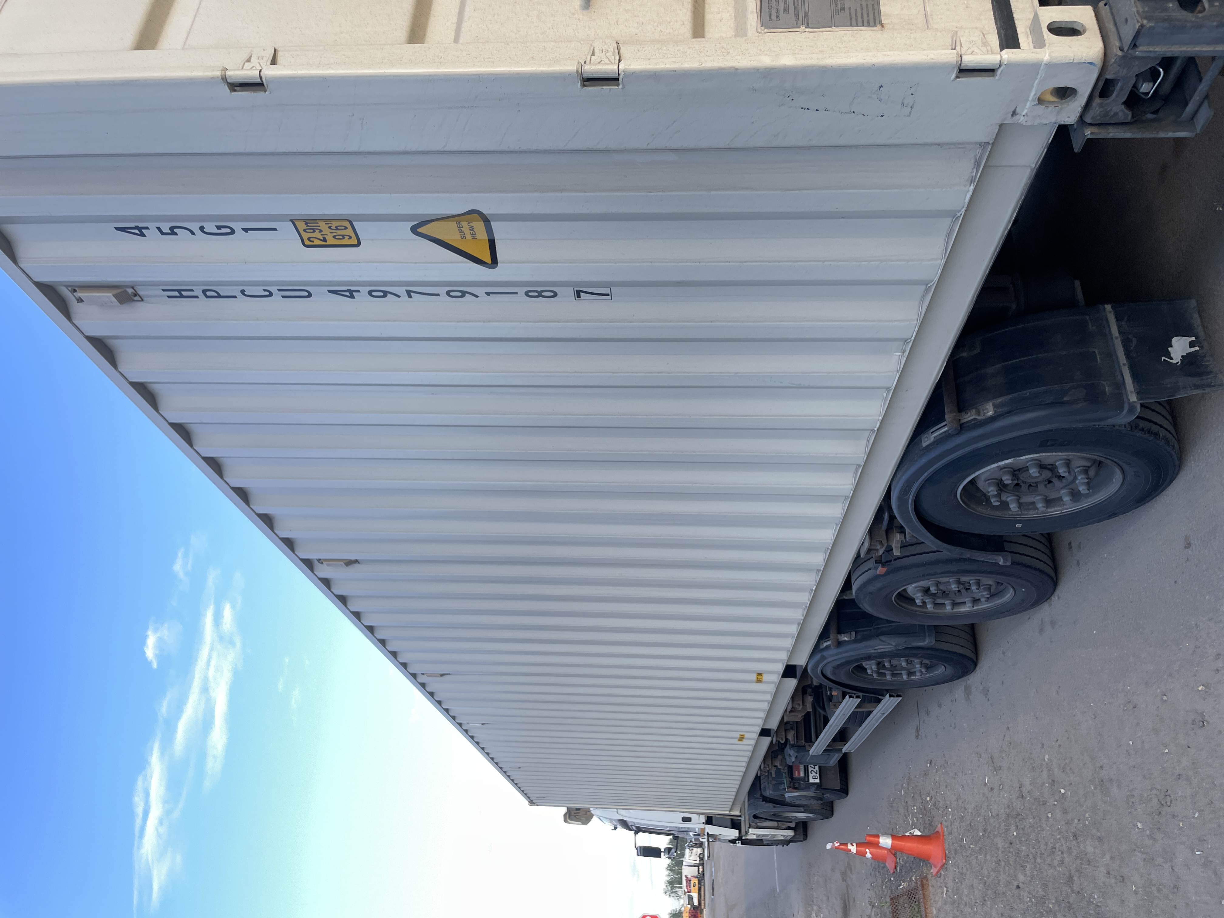 Морской контейнер HPCU4979187